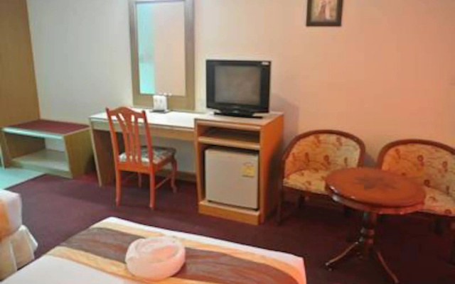 Chaikanathani Hotel