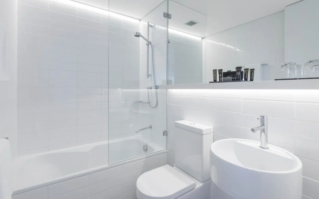 Adge Apartments