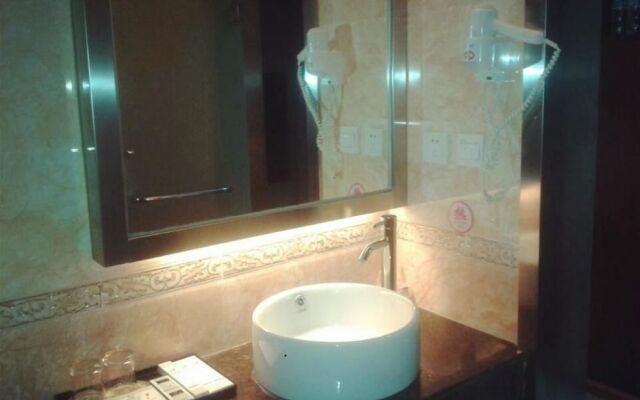 Lufeng Hotel