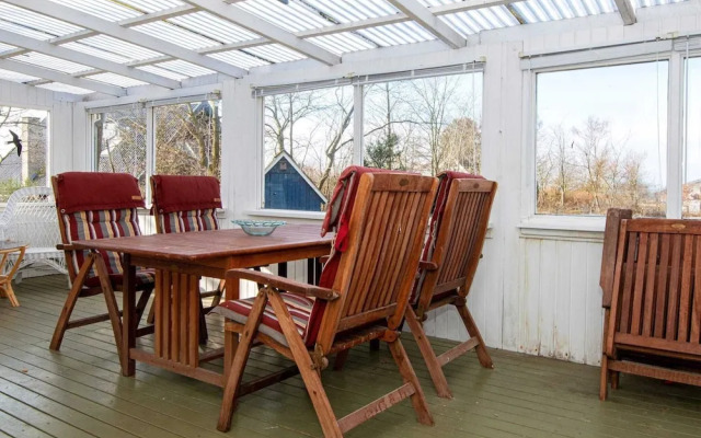 6 Person Holiday Home in Ebeltoft
