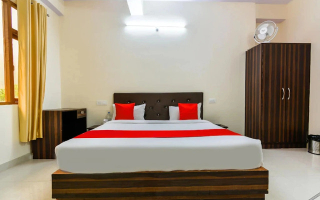 Goroomgo Asha Residency Shimla