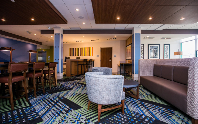 Holiday Inn Express & Suites Rehoboth Beach by IHG