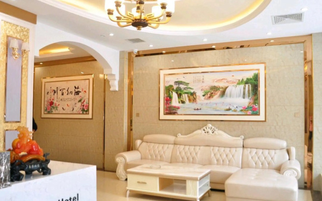 Sunshine Holiday Hotel