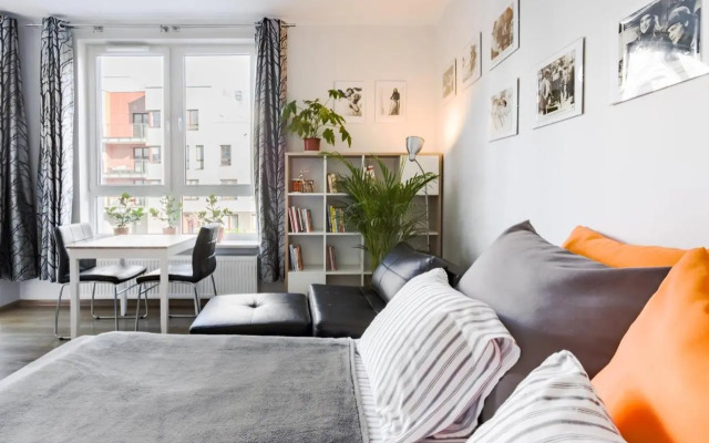 Airport Residence Orange