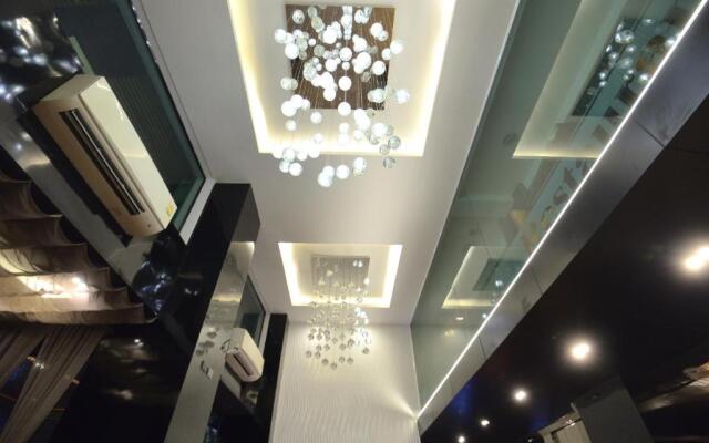 De Lux Bangkok Hotel