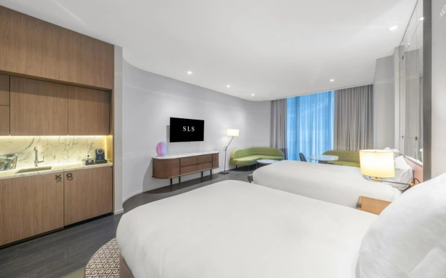 SLS LUX Brickell