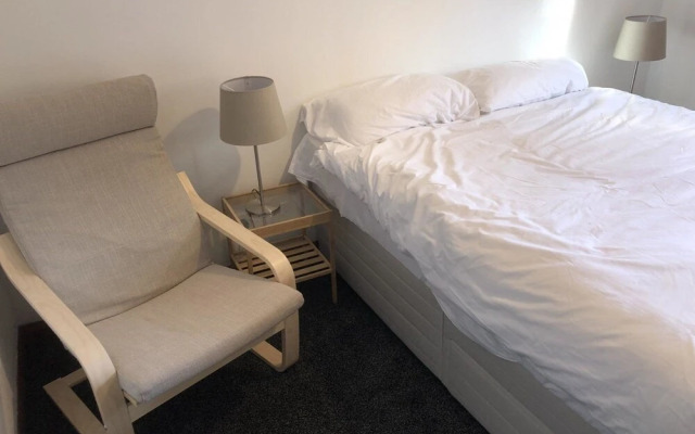 NEW Super 2BD Flat Near Dalkeith Town Centre