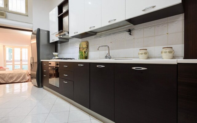 Via Avvocata 25 in Napoli