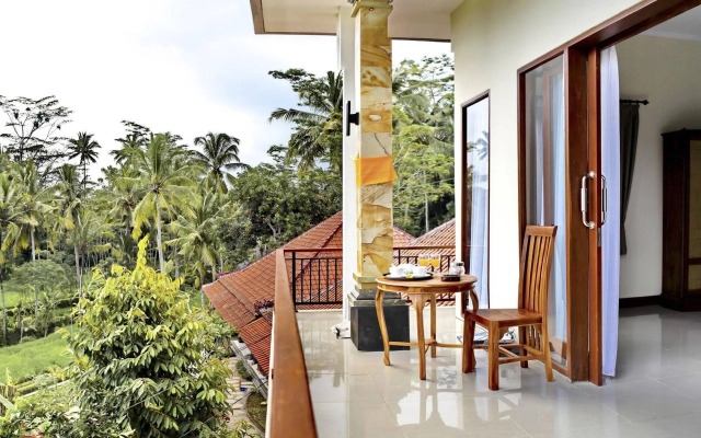 Tini Villa