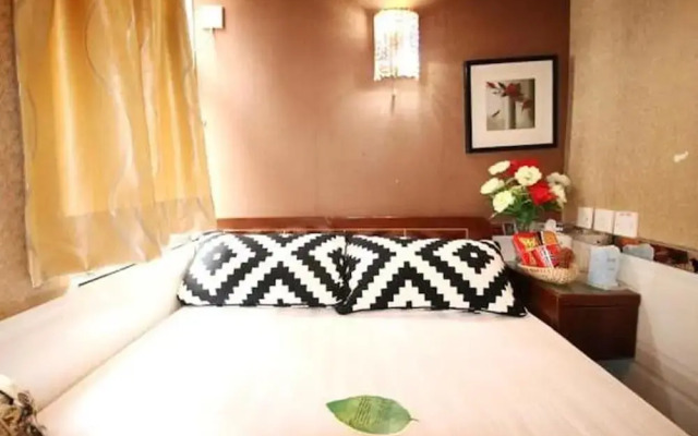 Room in Guest Room - Standard Double Room