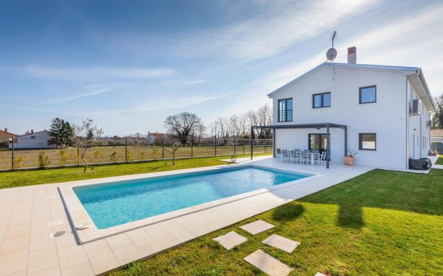 Stunning Home in Marcana With 4 Bedrooms, Wifi and Outdoor Swimming Pool