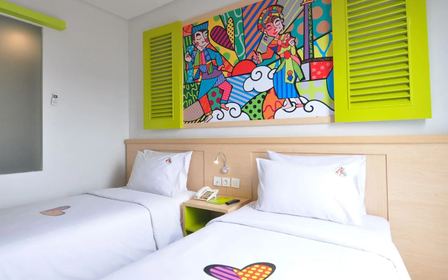 MaxOneHotels.com at Kramat