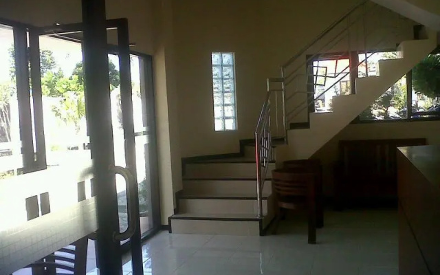 Hotel Prima Asri 153