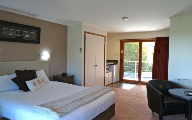 Cloverhill Hepburn Springs – Guest Rooms – Hepburn Springs