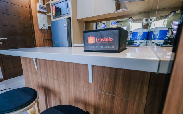 Strategic Location 2Br Gallery West Apartment