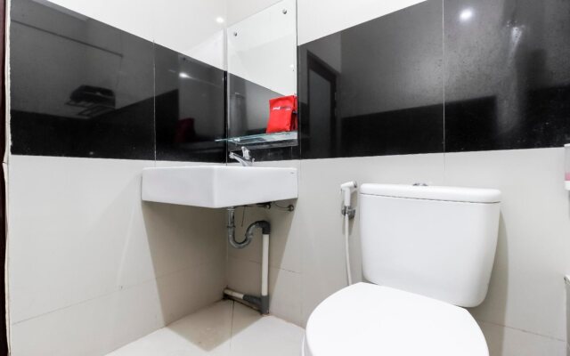 RedDoorz Plus @ Tuparev Cirebon