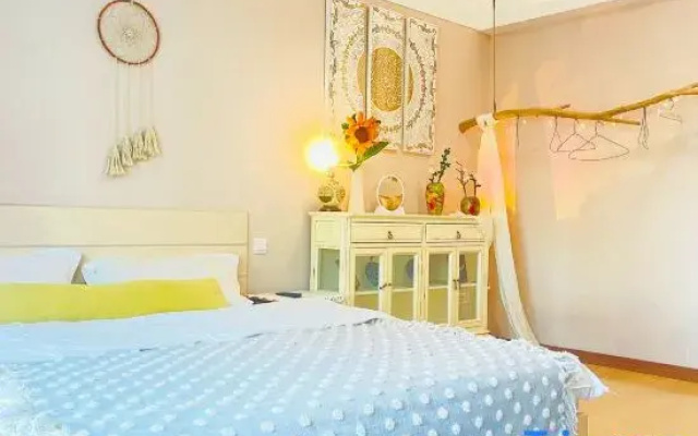 Xingyuan Chenhe Themed Homestay