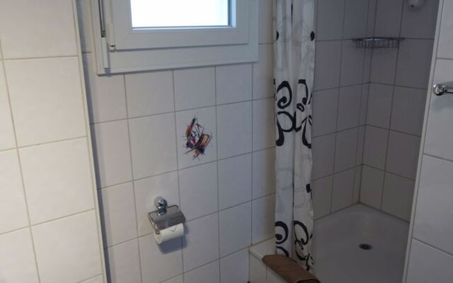 Schwizis Holiday Apartments 28480