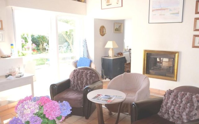 House With 3 Bedrooms in Plouguerneau, With Wonderful sea View, Enclos