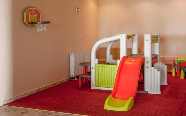Corali Hotel