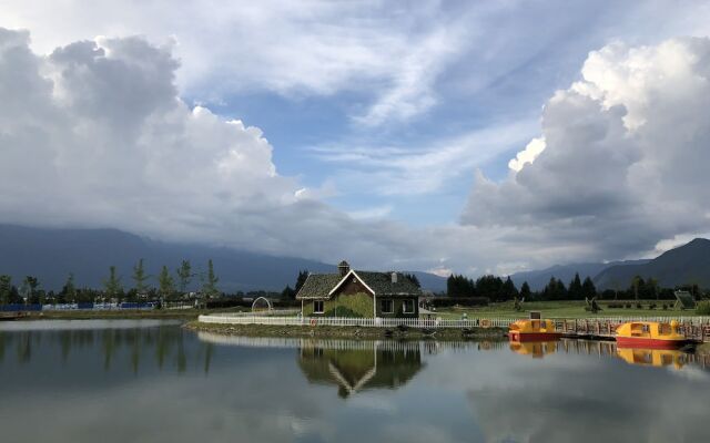 Micheng RV Lijiang Camping