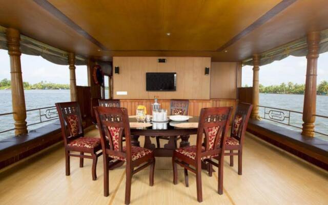 Jaziel House Boats