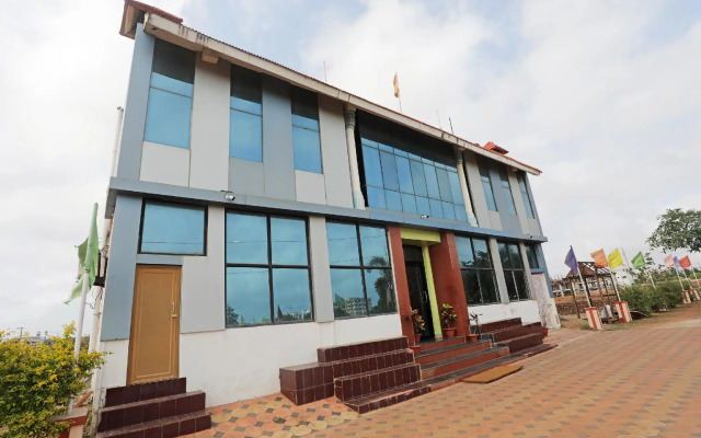 OYO 3072 Royal Villa