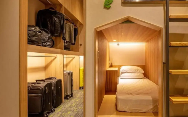 CHO Stay Capsule Hotel - Taoyuan Airport T2