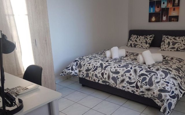 Palette Apartment Alice Blue - Athens Center, 3 Bd, 2 Bath