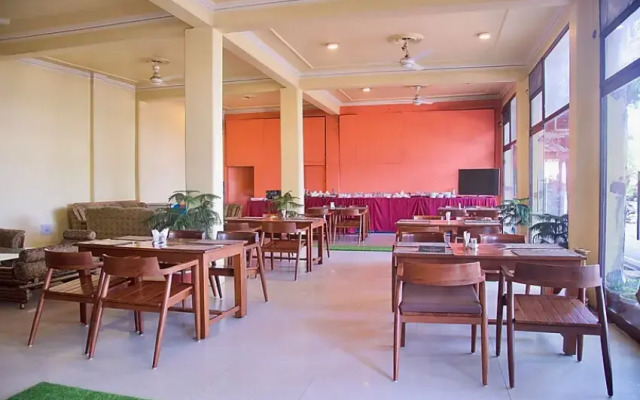 Hotel Oasis