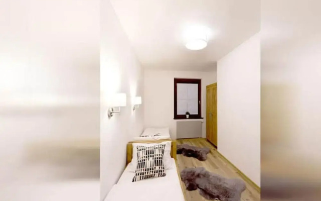 Comfortable Apartment With Living Room