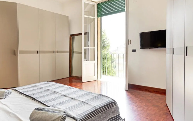 Salvator Rosa Metro Station Flat