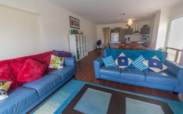 Wenneelys - 26/45 St Andrews Boulevard