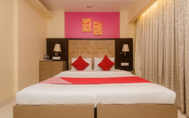 OYO 22061 Hotel Khwaishh Presidency