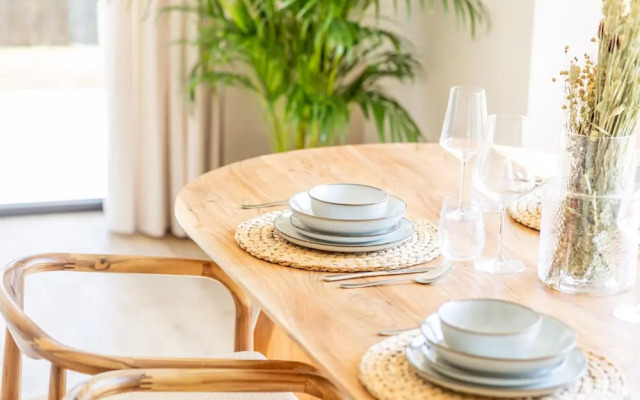 Renovated Apartment With Garden and Parking