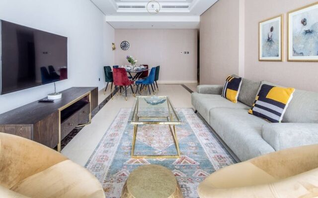 Plush 3BR w/ Study in Prime District - Downtown Dubai!