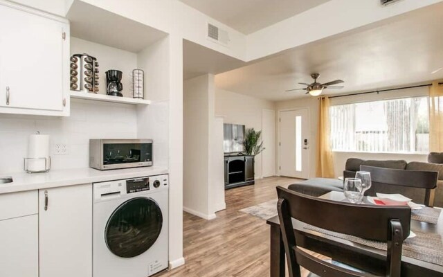 Cozy Arcadia Hideaway W/charm & Style!