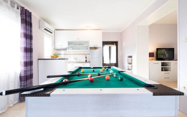 Alluring Holiday Home in Korčula with Whirlpool