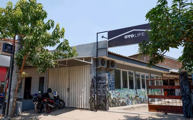 OYO Life 1600 Griya Kangen