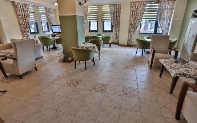 Ayyildiz Hotel