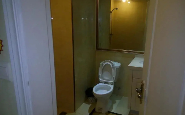Fengyang Apartment (99 Mansion Central Avenue)