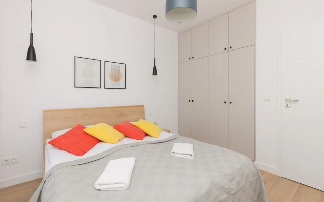 Optykow Apartment Warsaw by Renters
