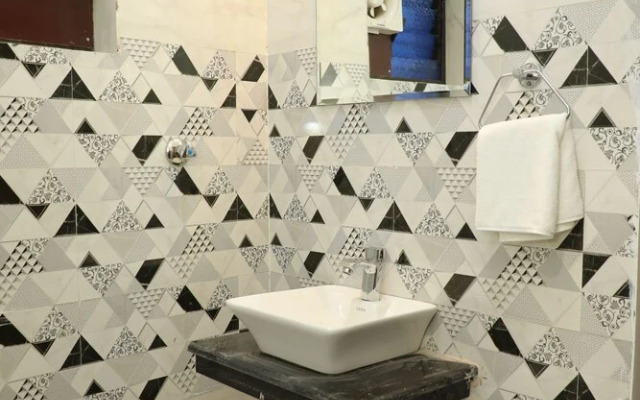 Aashhiana Guest House Entire 2BHK Service Apartments, Kolkata