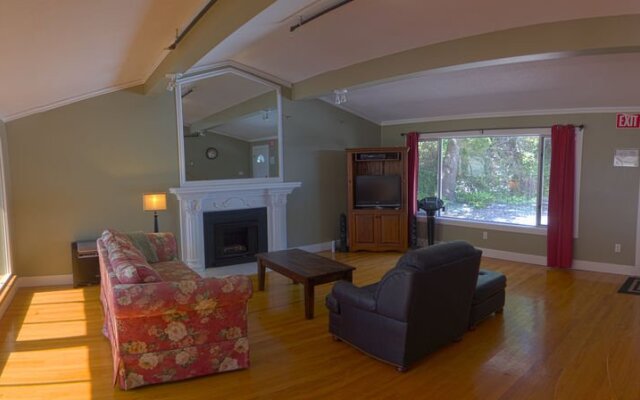 Pebble Beach Bed & Breakfast