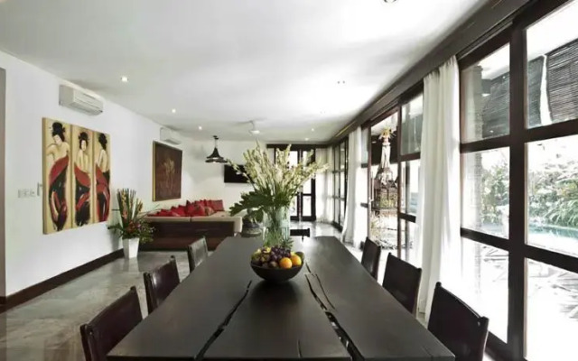 Villa Amira Legian