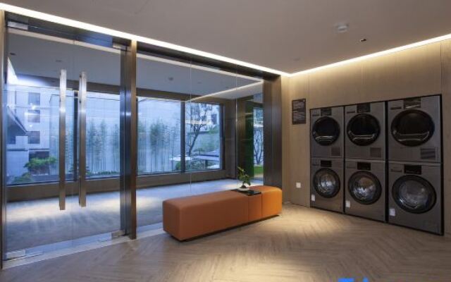 Yangzhou Slender West Lake Hongyuan Garden