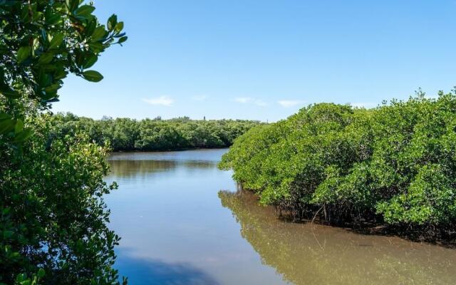 Cove at Sandy Pointe Unit 205a