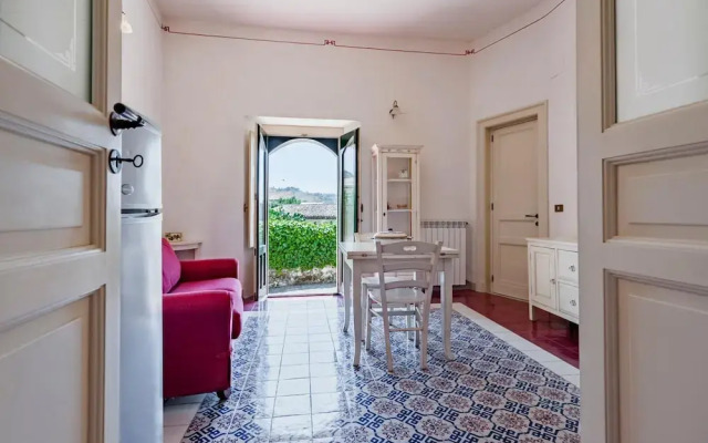 Gli Iris Apartments - Casa Fucsia by Wonderful Italy
