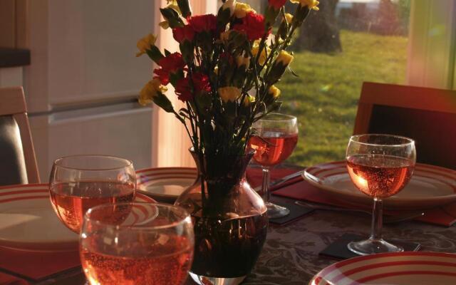 Sunny View, 87 Brambles Chine