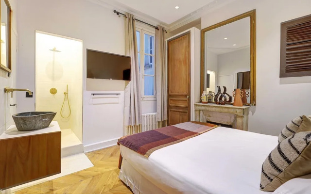 Charm and Elegance for 8p/3br - Grands Boulevards